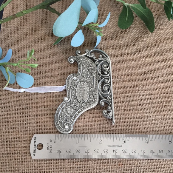 NIB Vintage 2013 Hallmark Santa’s Sleigh Ornament - Picture 6 of 10